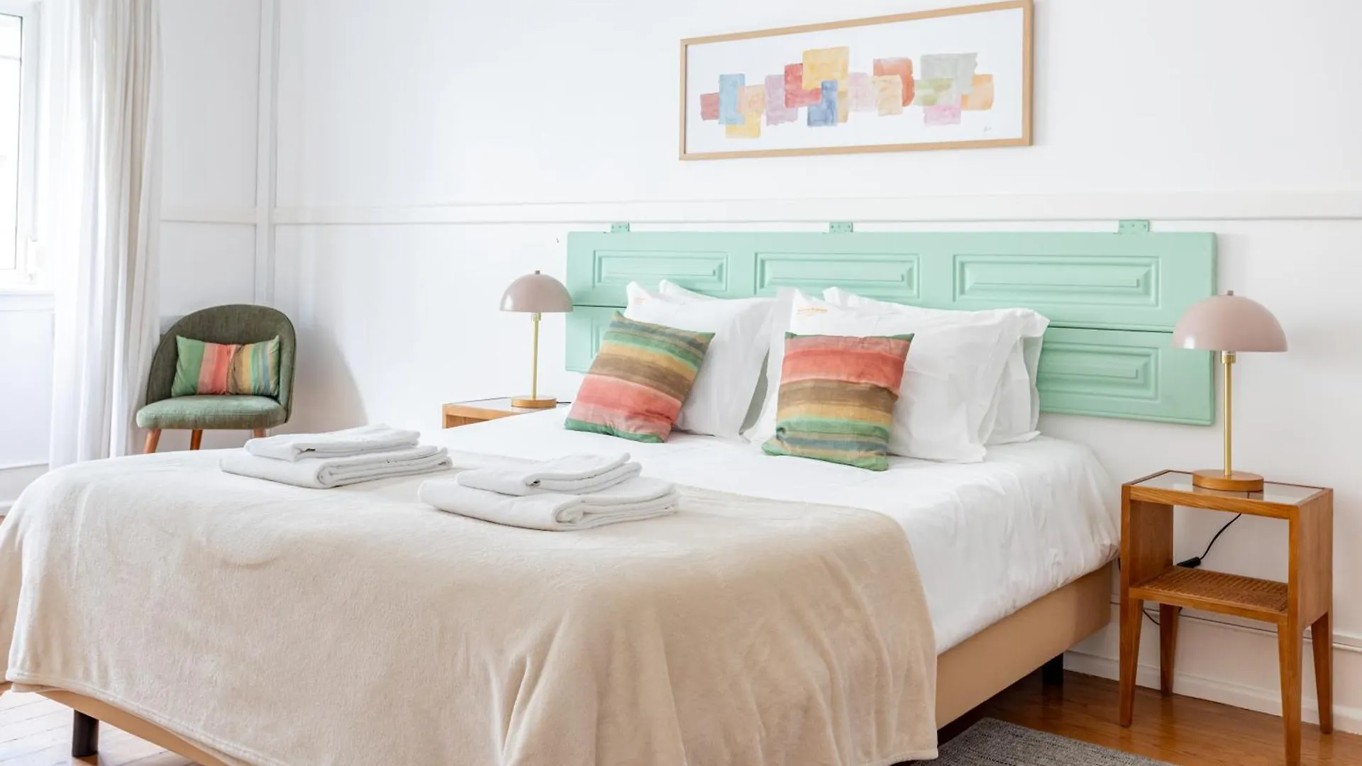 140m² 4 slaapkamer, 2 privé badkamer Appartement in Sao Joao de Deus Lissabon