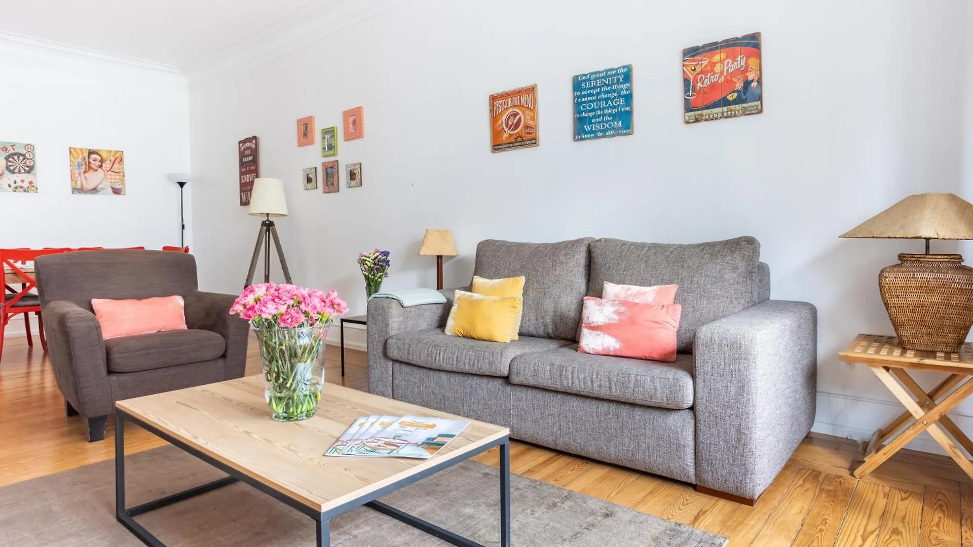 140m² 4 slaapkamer, 2 privé badkamer Appartement in Sao Joao de Deus Lissabon