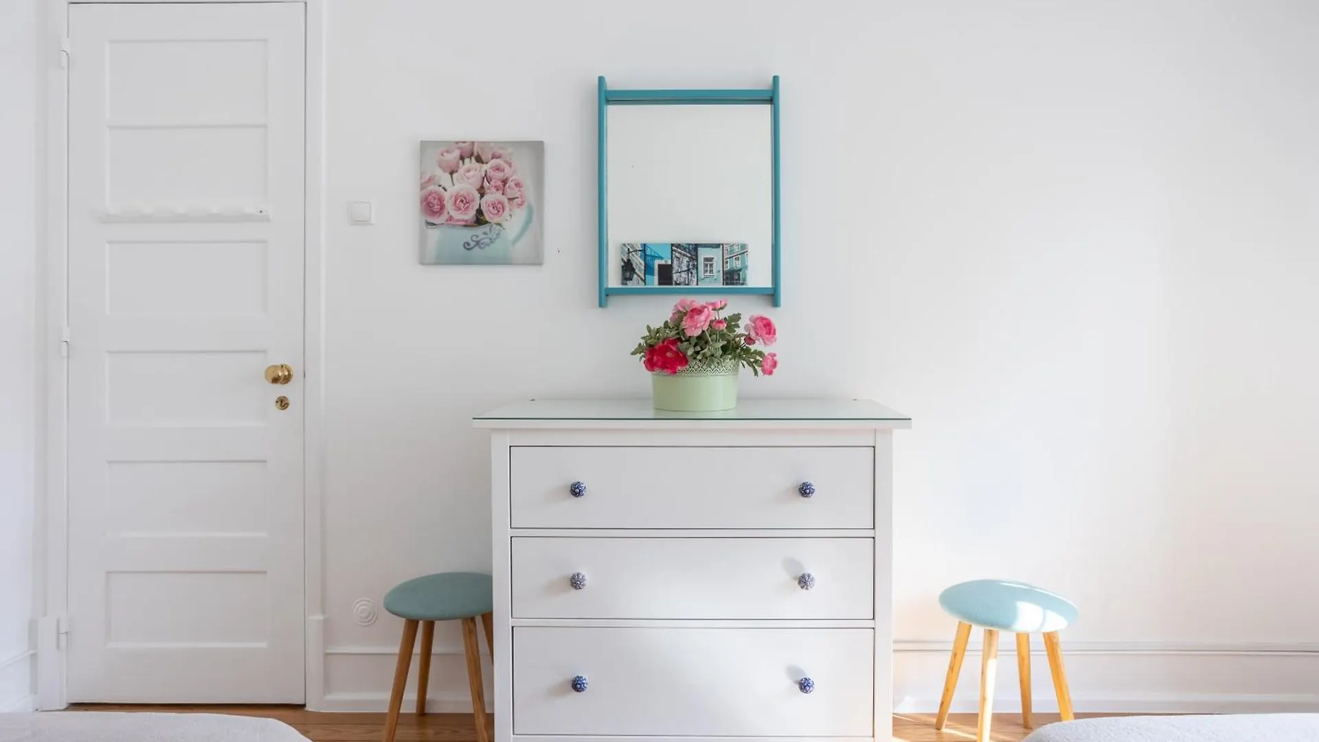 140m² 4 slaapkamer, 2 privé badkamer Appartement in Sao Joao de Deus Lissabon